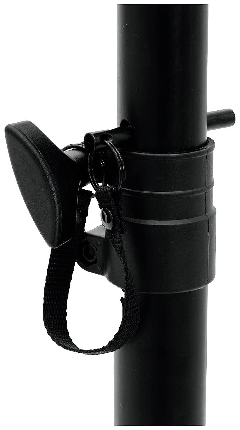 Czarny metalowy kij z czarnym paskiem i zaciskiem do regulacji wysokości. Wspornik regałowy lub statyw do lampy.