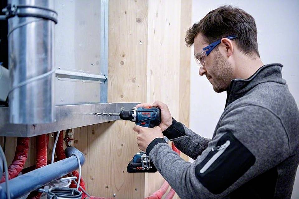 Акумуляторний дриль-шуруповерт Bosch Professional GSR 18V-90 C 06019K6004 18 В 4,0 Аг, включаючи 2 акумулятори, зарядний пристрій,