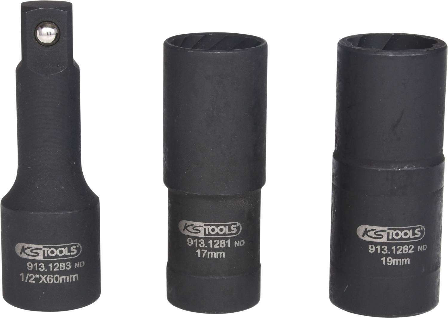 'Trzy czarne nasadki udarowe firmy KS Tools z podanymi rozmiarami: 1/2" x 60 mm, 17 mm, 19 mm.'