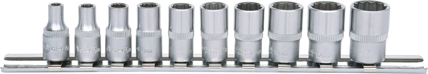 Zestaw dziesięciu srebrnych kluczy nasadowych w różnych rozmiarach, ułożonych na wspólnym stojaku.