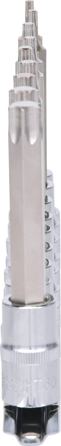 Kilka nasadzek klucza nasadowego ułożonych na sobie w różnych rozmiarach, zwężających się ku górze.