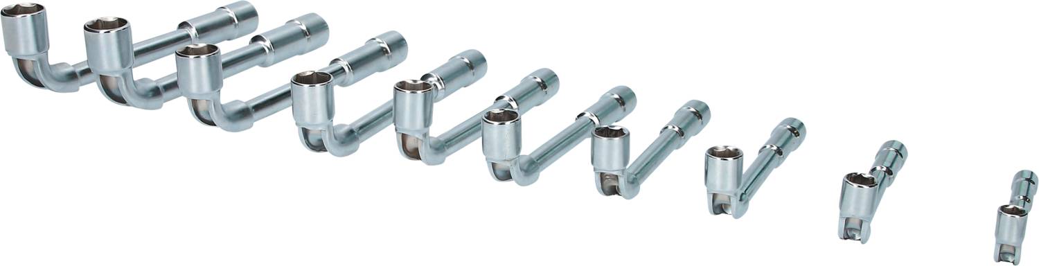 Seria kluczy nasadowych w różnych rozmiarach, ułożonych stopniowo i tworzących linię skośną.