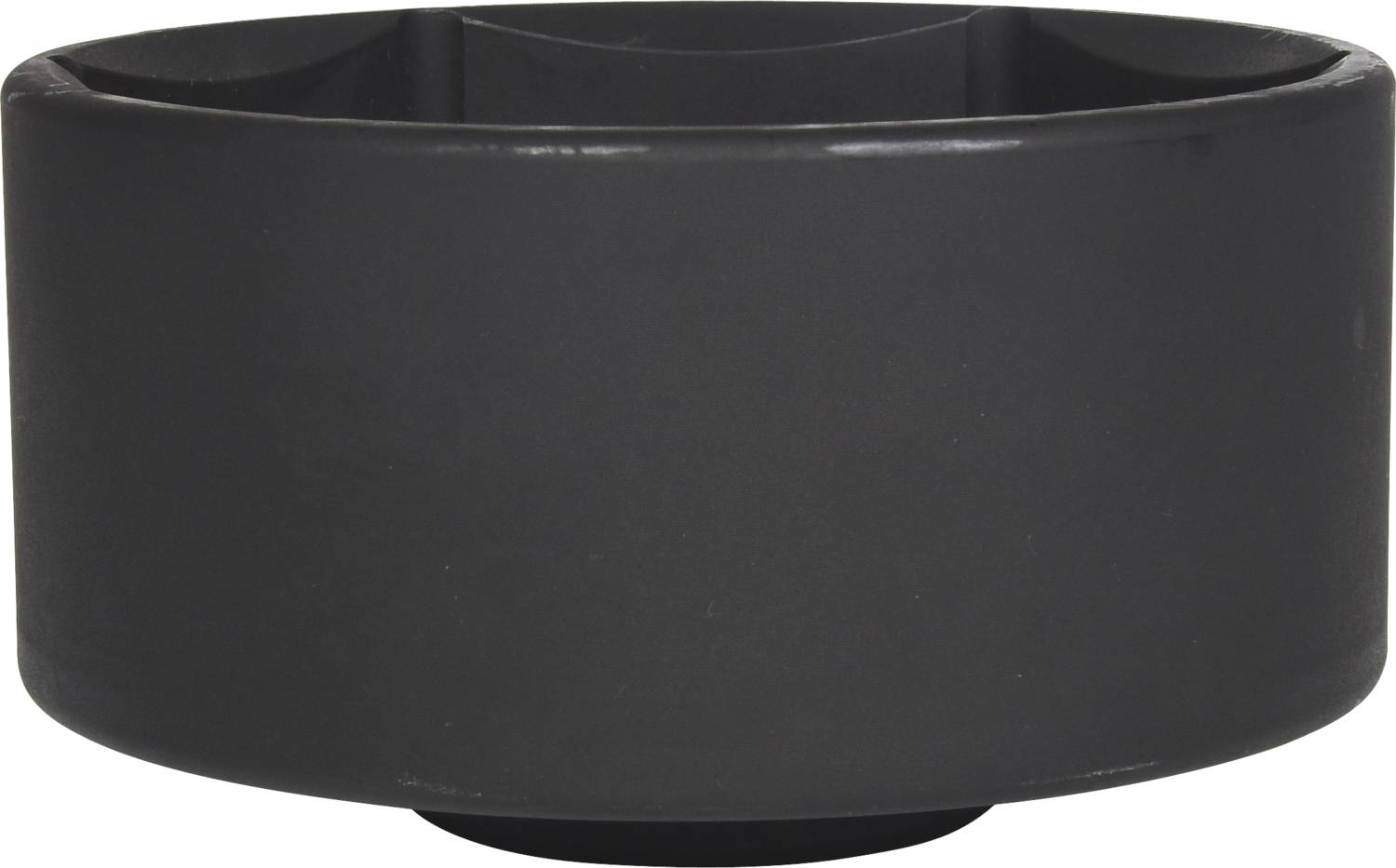 Czarny, cylindryczny pojemnik o gładkiej powierzchni. Funkcja i kontekst obiektu nie są widoczne.