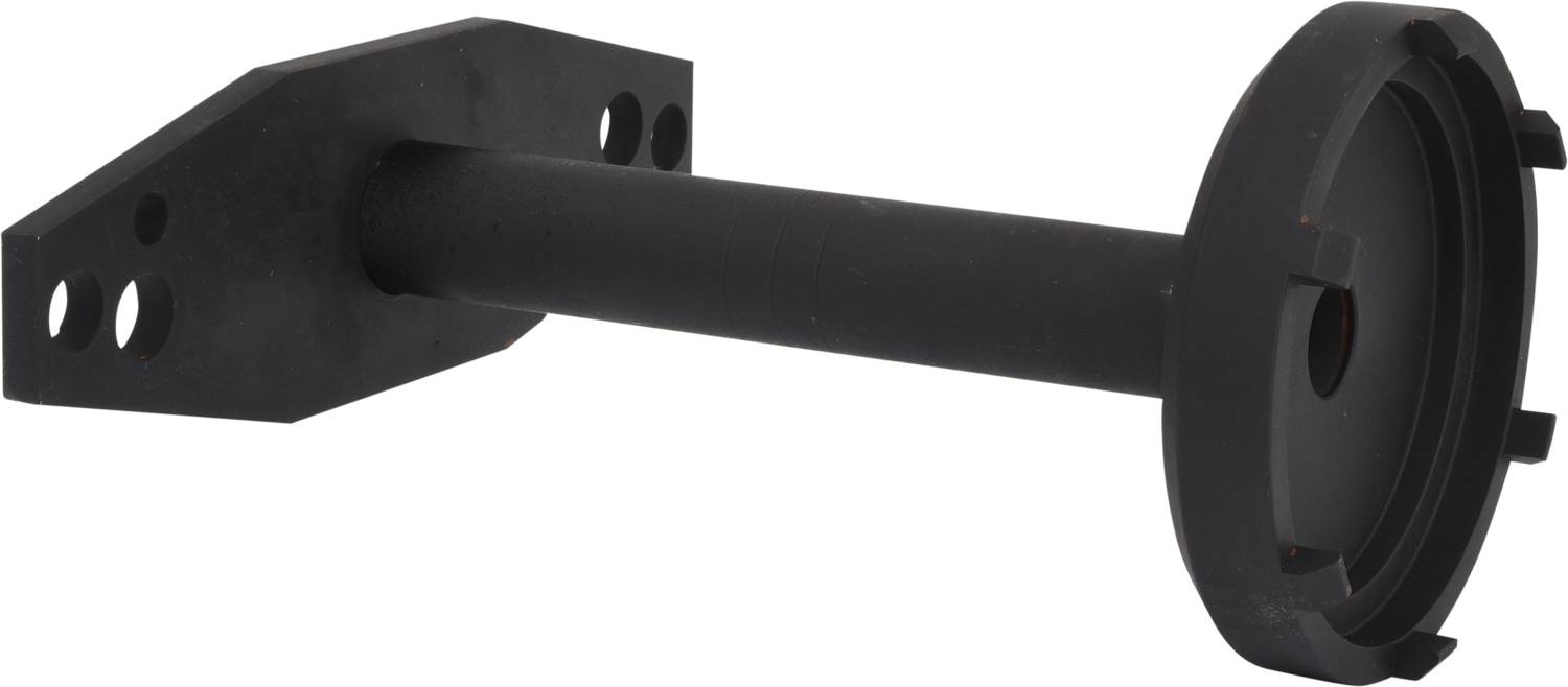 Czarny metalowy kołnierz z dwoma otworami montażowymi, ułożonymi w poziomie. Standardowy element mechaniki przemysłowej.