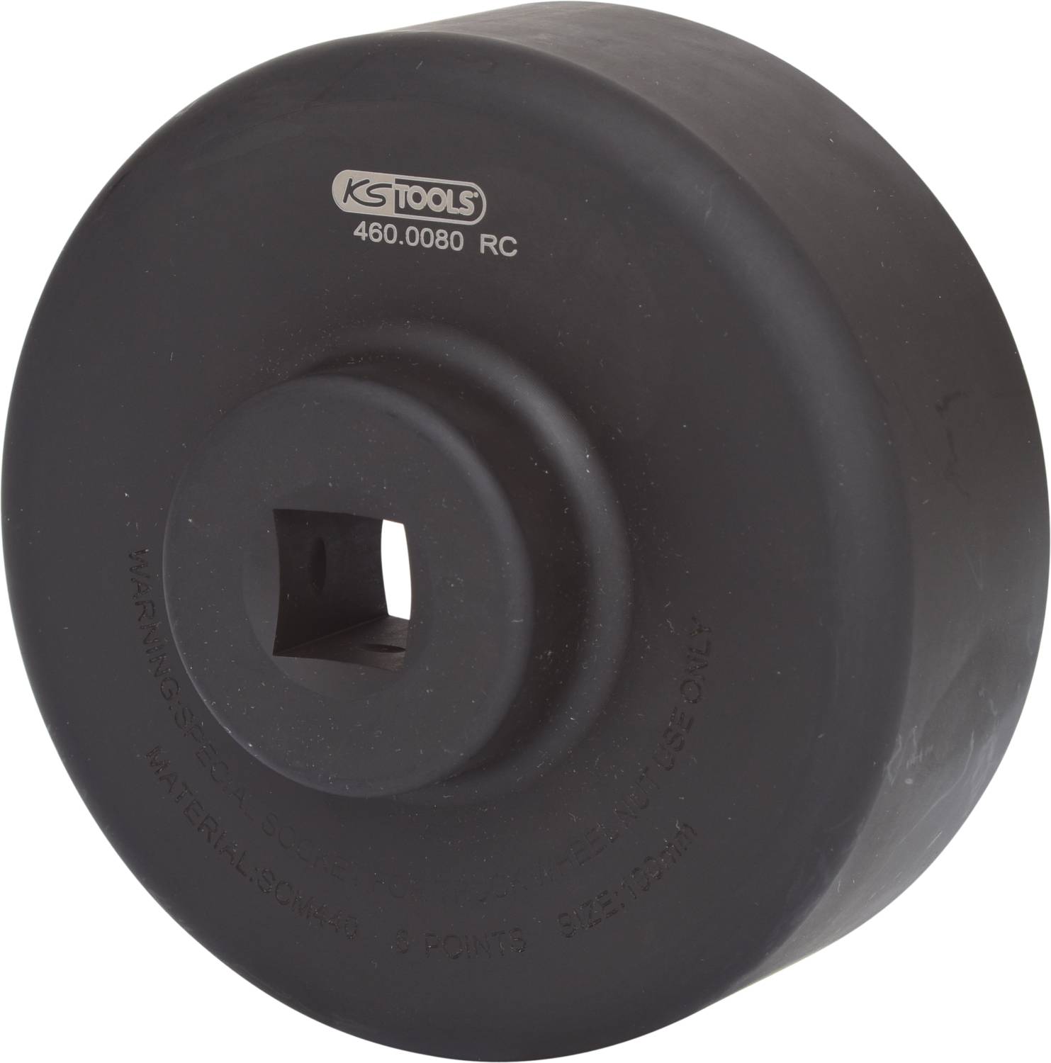 Okrągły, czarny adapter firmy KS Tools z kwadratowym otworem pośrodku. Numer modelu wydrukowany na górnej powierzchni.