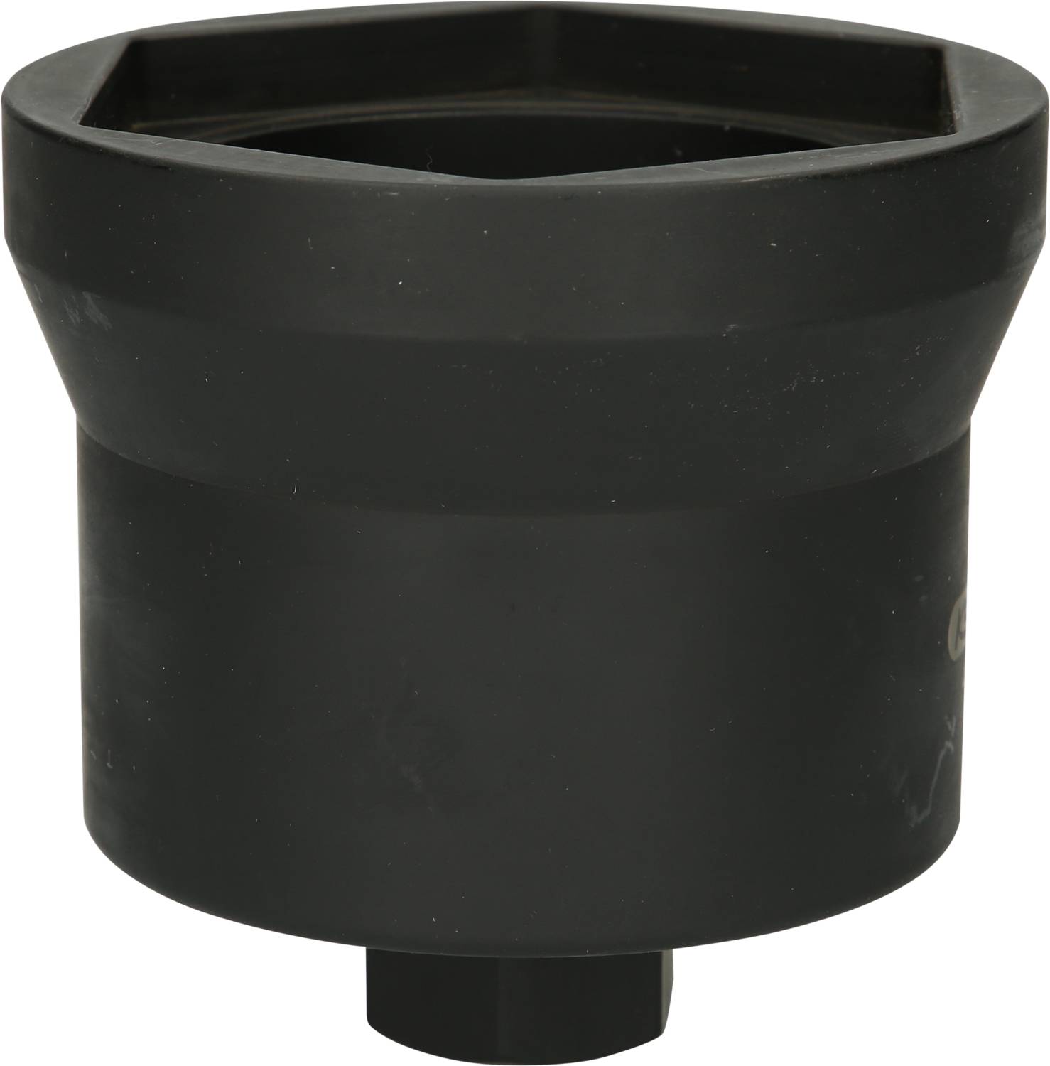 Czarna, okrągła nakrętka z sześciokątnym otworem, używana do prac mechanicznych, takich jak mocowanie śrub i nakrętek.