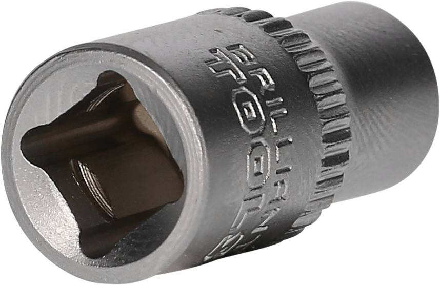 Klucz nasadowy z żłobionym rantem i gniazdem sześciokątnym, wykonany z błyszczącego metalu. Odpowiedni do narzędzi i prac śrubowych.