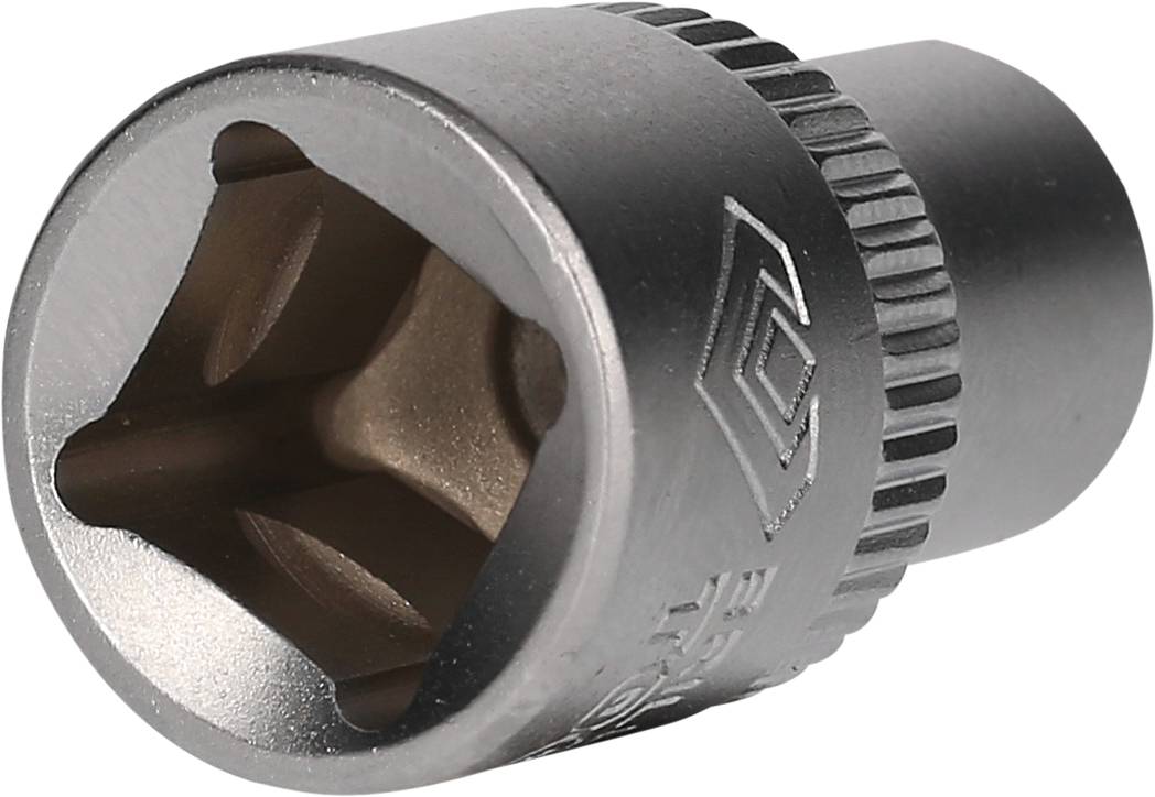 Sześciokątne gniazdo klucza nasadowego, srebrne, z rowkowaniem na krawędzi.