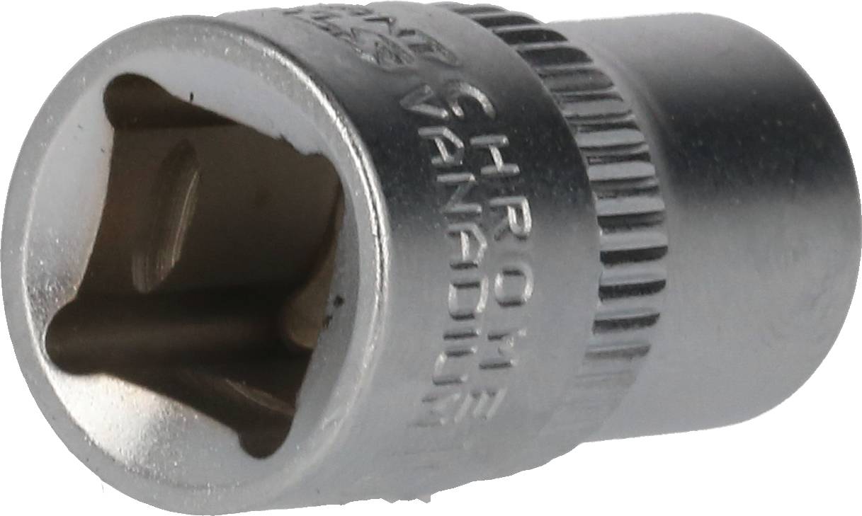 Metalowa nasadka z napisem 'Chrome Vanadium', głowica cylindryczna z okrągłym otworem do zamocowania na kluczu nasadowym.