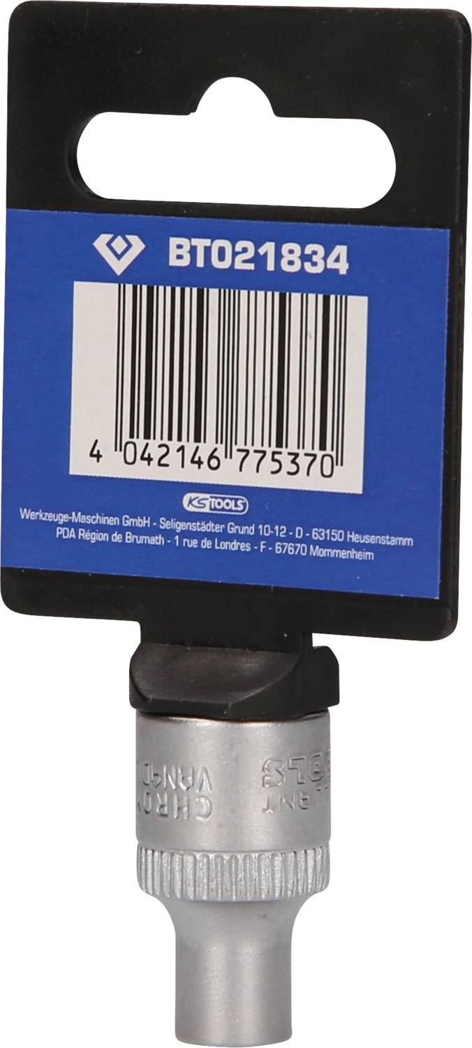 Nasadka narzędziowa o numerze artykułu 'BTO21834' na niebieskim opakowaniu. Nasadka posiada srebrne metalowe zakończenie.