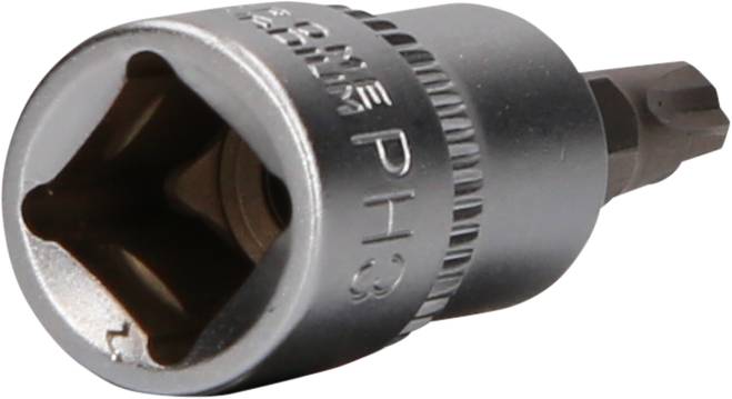 Zbliżenie końcówki wkrętakowej o sześciokątnej główce z grawerunkiem PH3. Końcówka leży na białej powierzchni.