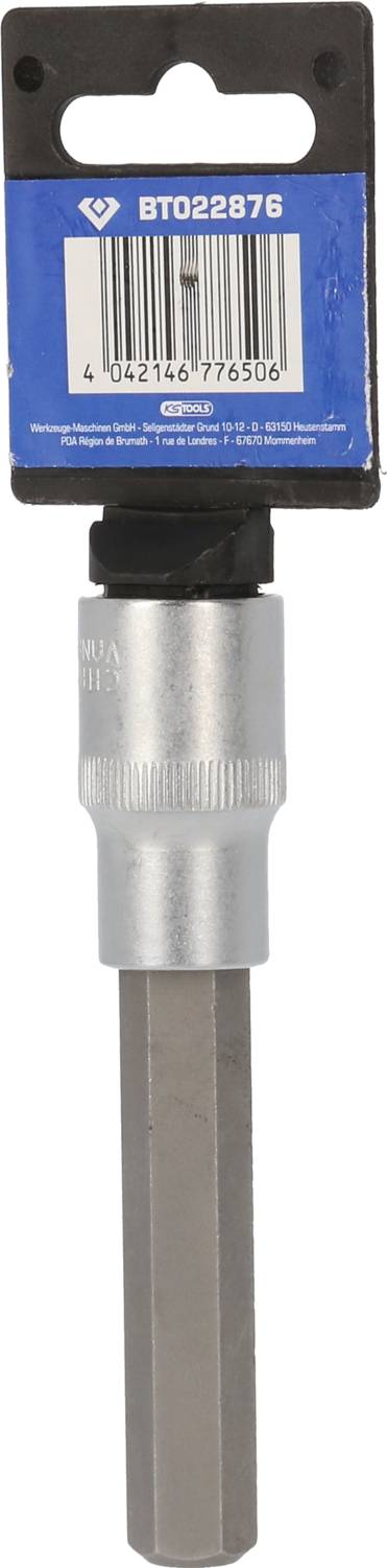 Srebrny klucz do uchwytu wiertarskiego z niebieską etykietą, na której widnieje numer 'BT022876'. Na czubku znajduje się sześciokątny trzpień.