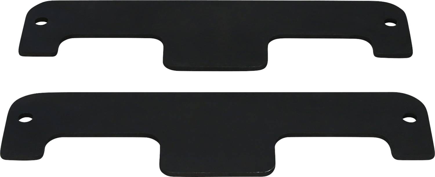 Dwie czarne, prostokątne metalowe płyty o zaokrąglonych narożnikach, z jednym otworem na każdym końcu. Leżą one równolegle i mają identyczny kształt.