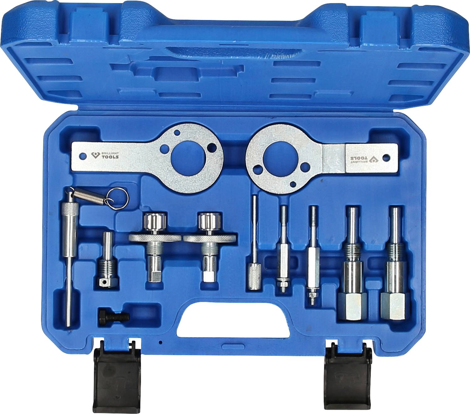 Niebieski kufer na narzędzia z różnymi metalowymi narzędziami, w tym dwa klucze nastawne i różne nasadki.