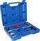 Otwarty niebieski kufer na narzędzia z różnymi narzędziami, w tym śrubokrętami i szczypcami, umieszczonymi w profilowanej wkładce piankowej.