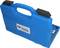 Niebieski kufer na narzędzia z uchwytem do przenoszenia i zamknięciem, częściowo otwarty, ukazujący narzędzia wewnątrz.