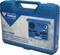 Niebieski kufer narzędziowy z 11-elementowym zestawem ściągaczy do kół pasowych. Zawiera różne metalowe narzędzia ukształtowane dospecyficznych części.