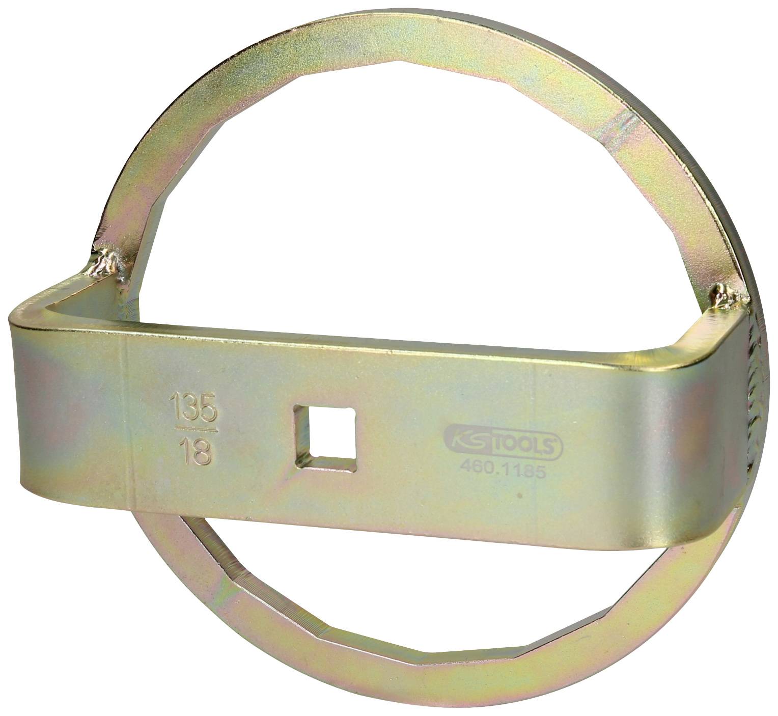 Metalowy klucz z okrągłą ramką i kwadratowym otworem, oznaczony napisem '135 18'. Stosowany w specjalistycznych zastosowaniach technicznych.