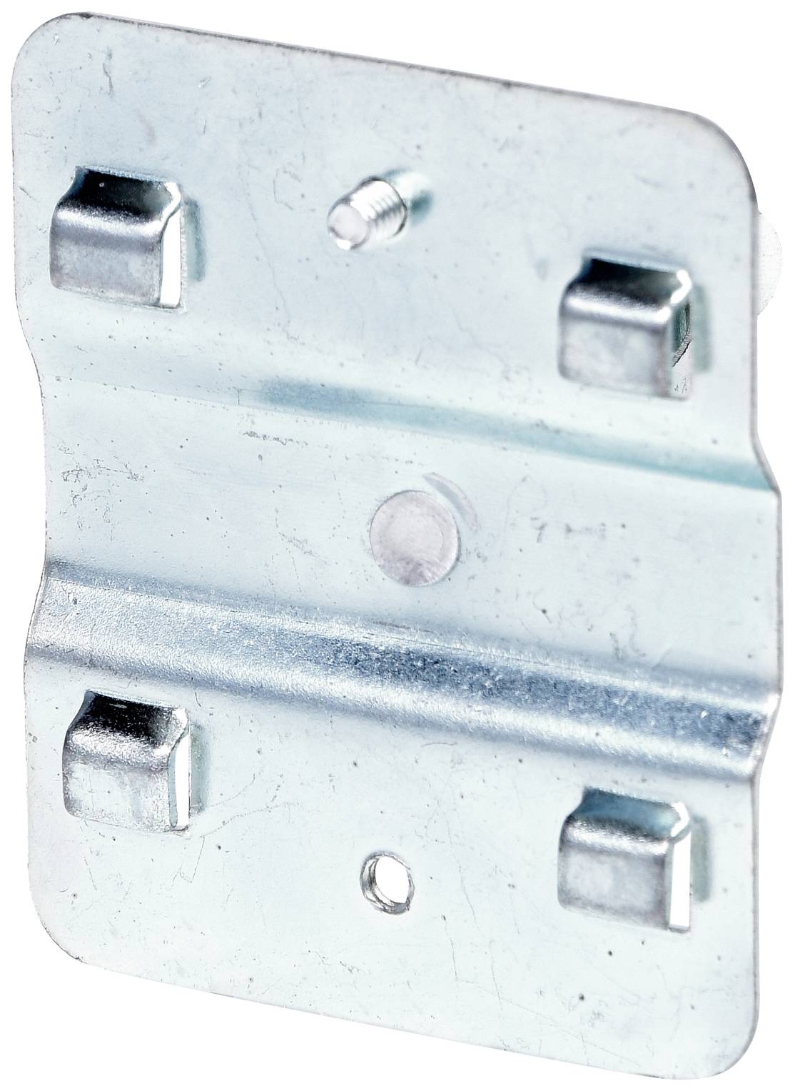 Płyta metalowa z czterema wystającymi uchwytami i dwoma otworami, prawdopodobnie do celów montażowych.