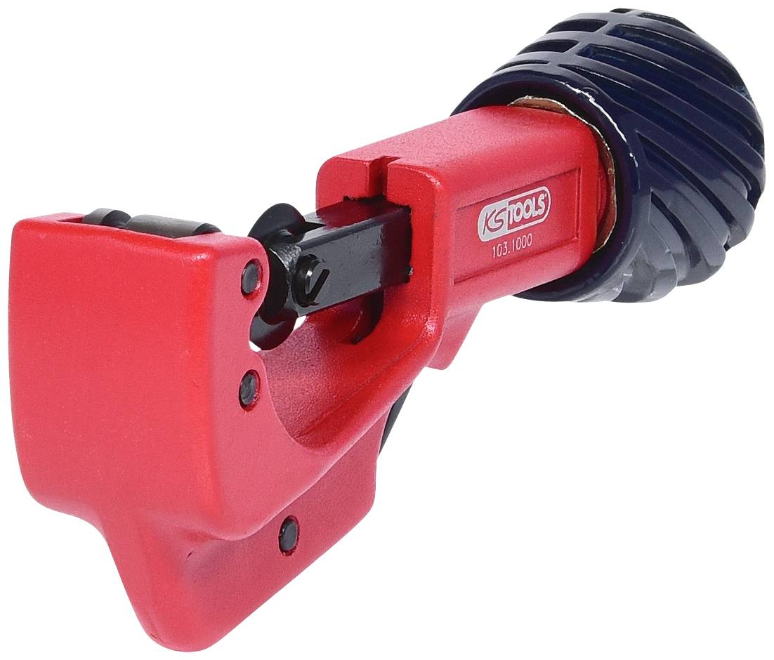 Czerwony obcinacz do rur z wygodnym uchwytem i ostrym ostrzem, odpowiedni do cięcia rur metalowych.