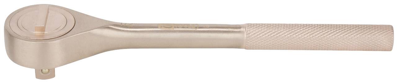 Różowy grzechotka z żłobionym uchwytem, przeznaczona do mocowania nasadek, na białym tle.