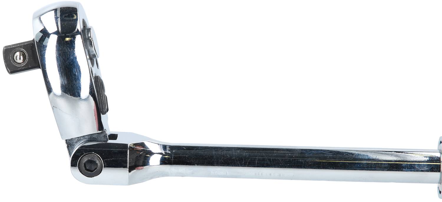 Chromowany klucz płasko-oczkowy z przegubową głowicą, przydatny do dokręcania lub odkręcania nakrętek i śrub w trudno dostępnych miejscach.