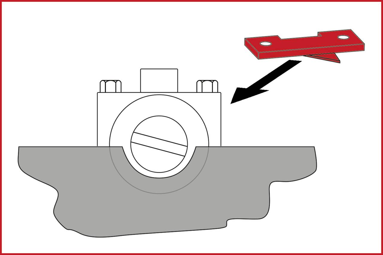 Rysunek techniczny: Śruba w szarym elemencie, z czerwonym klinowym zabezpieczeniem podwójnym. Strzałka wskazuje pozycję montażową.
