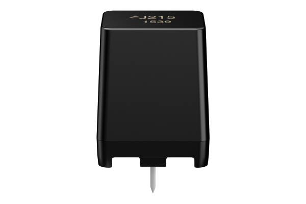Czarny, prostokątny element elektroniczny z napisem 'AJ215 1609', posiadający dwa złącza od spodu.
