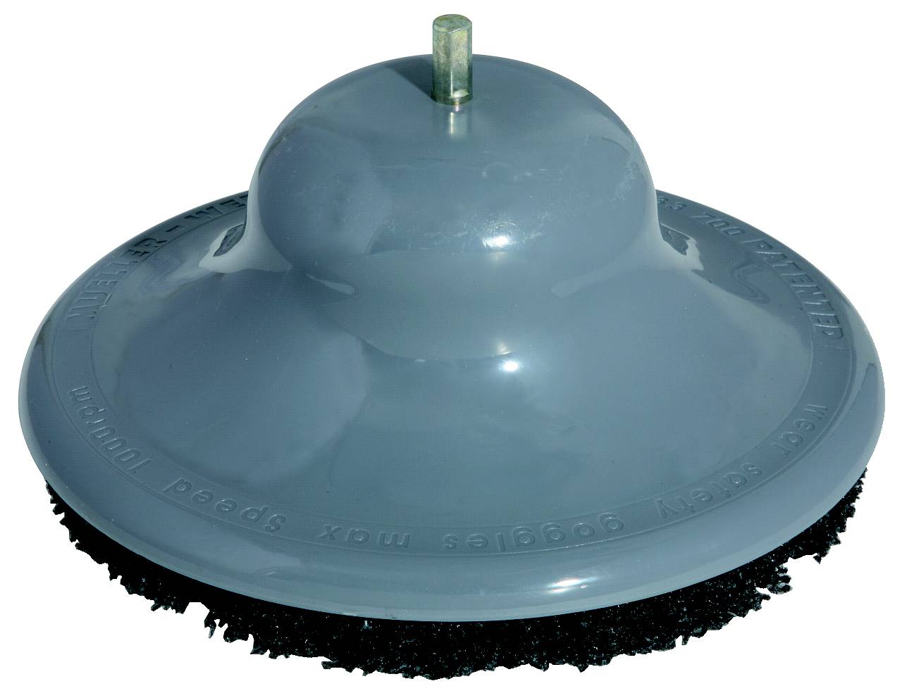 Szary, okrągły adapter polerski z centralnym metalowym trzpieniem. Na dole znajdują się czarne włosie. Odpowiedni do elektrycznych urządzeń czyszczących.