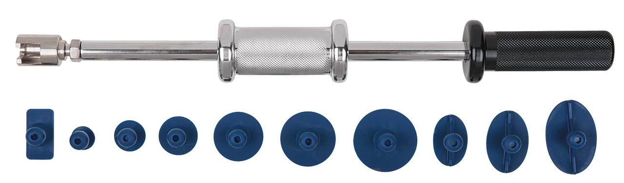 Srebrny młotek do usuwania wgnieceń z czarną rękojeścią, pod którym znajduje się dziewięć niebieskich zakładek o różnych kształtach i rozmiarach przeznaczonych do usuwania wgnieceń z powierzchni metalowych.