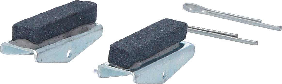 Dwie wymienne szczotki węglowe z uchwytem i zaciskami mocującymi, przeznaczone do użytku w narzędziach elektrycznych.