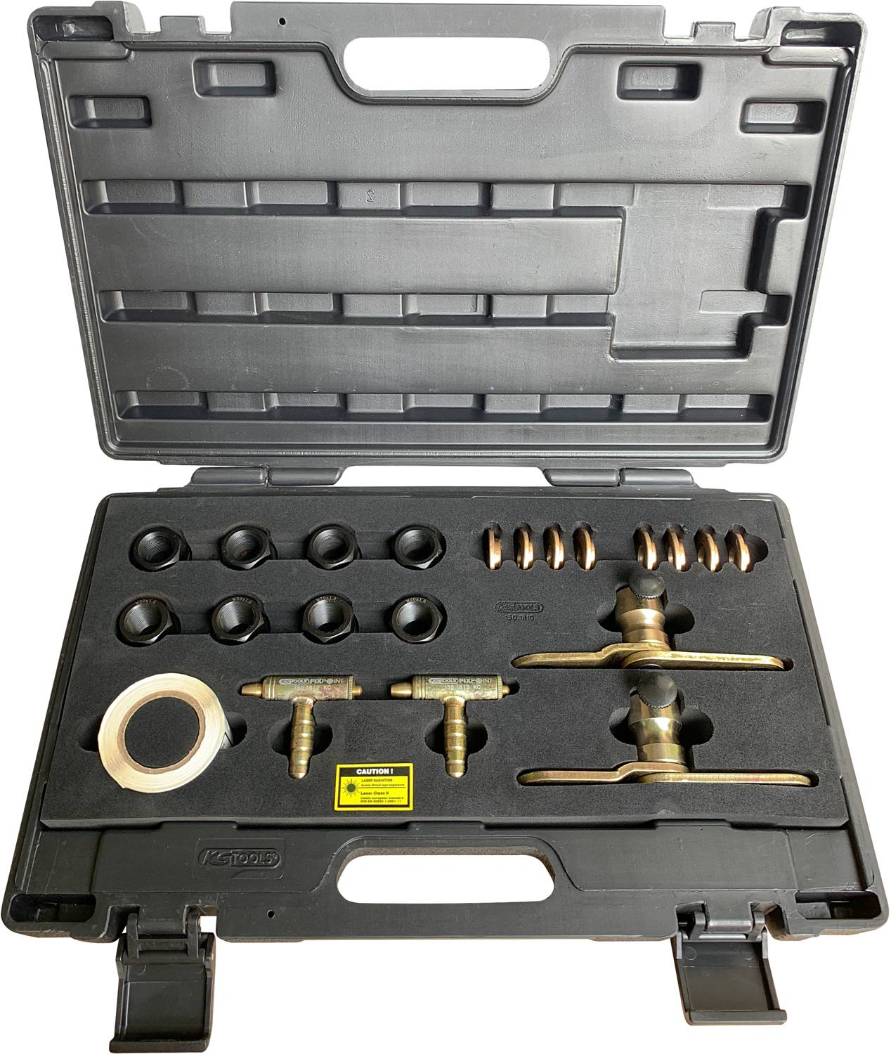 Zestaw narzędzi z końcówkami smarowniczymi, złączkami i pierścieniem uszczelniającym w ukształtowanej wkładce do zorganizowanego przechowywania i transportu.