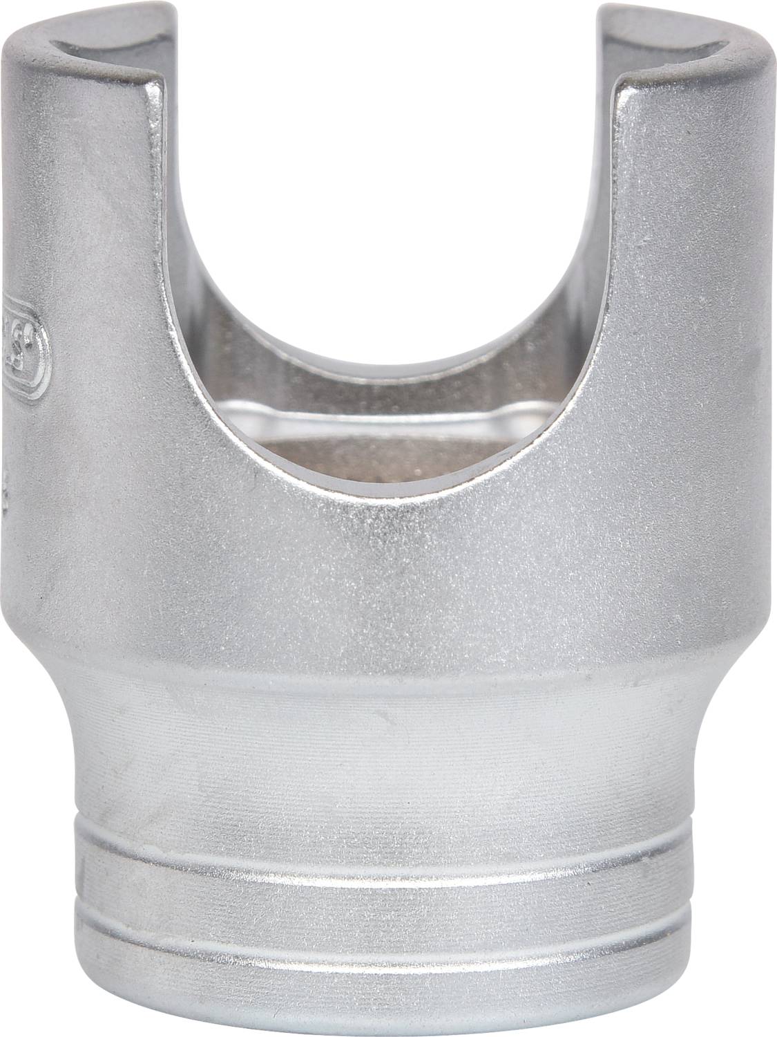 Metalowy, cylindryczny adapter z dwoma otwartymi końcami i żebrowaną podstawą, prawdopodobnie element łączący mechanizmu.