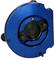 Niebieski metalowy adapter do maszyny lub narzędzia, wyposażony w kilka śrub i centralne miejsce mocowania.