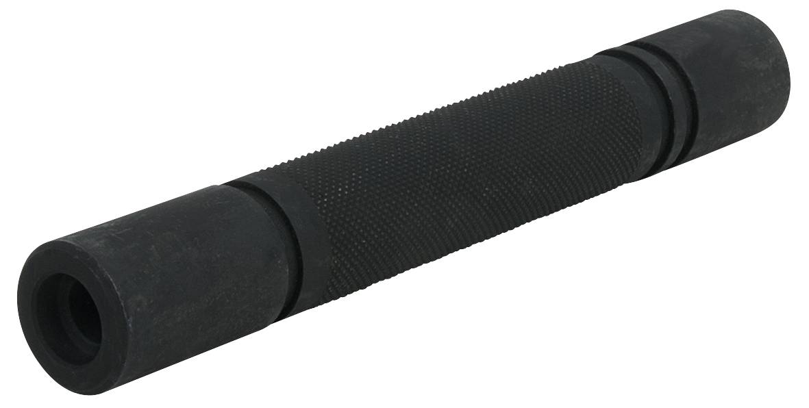 Stalowe narzędzie z powierzchnią ryflowaną, o kształcie cylindrycznym, stosowane w zastosowaniach mechanicznych lub przemysłowych.