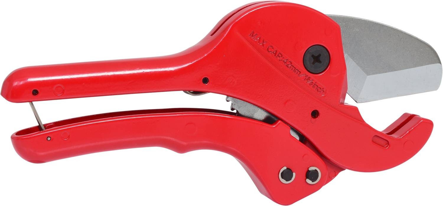 Czerwone obcinaki do rur z ostrą metalową głowicą do cięcia rur z tworzywa sztucznego. Narzędzie do prac hydraulicznych i instalacyjnych.