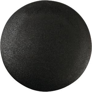 Czarny, okrągły krąg, płaski i równomiernie zabarwiony.