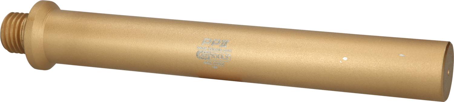 Cylindryczny, brązowy metalowy cylinder z gwintem na jednym końcu, prawdopodobnie element maszyny lub złączka rurowa.