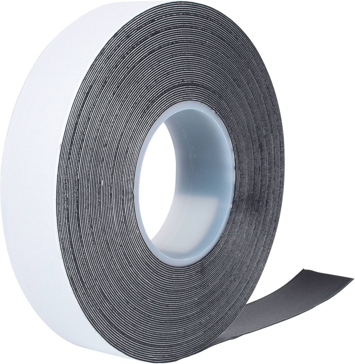 Duża rolka czarnej taśmy klejącej na białym tle, częściowo rozwinięta, ukazująca lepką stronę.
