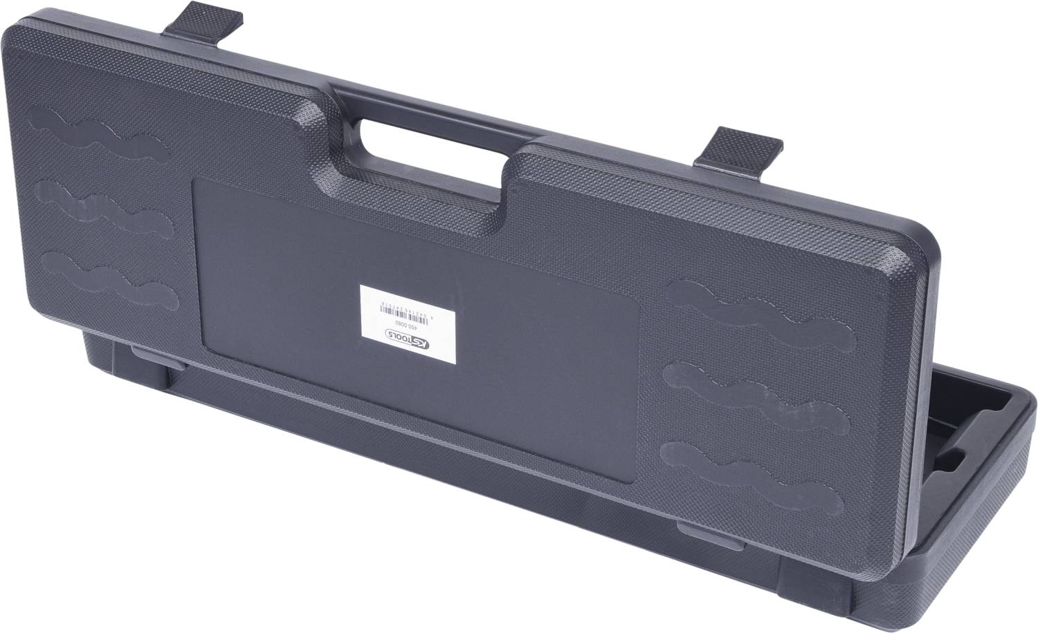 Czarny, prostokątny kufer narzędziowy z tworzywa sztucznego z uchwytem do przenoszenia i otwieraną pokrywą.