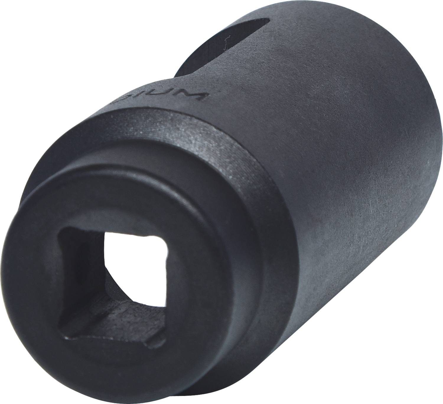 Czarny, cylindryczny klucz nasadowy z czworokątnym chwytem i lekko strukturyzowaną powierzchnią leży na białym tle.