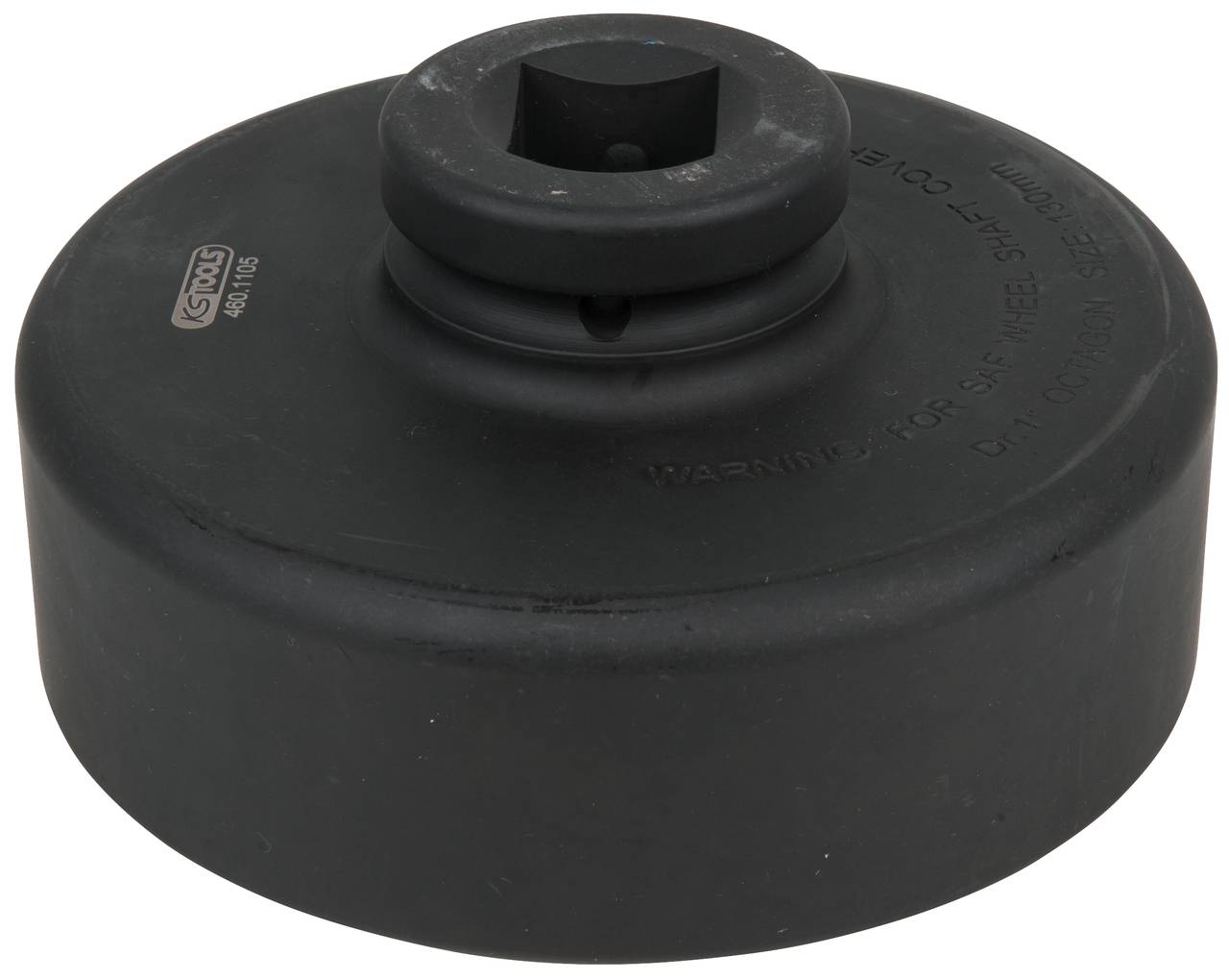 Okrągła czarna metalowa głowica narzędziowa z kwadratowym otworem na górnej powierzchni, oznaczona do konkretnego zastosowania narzędziowego.