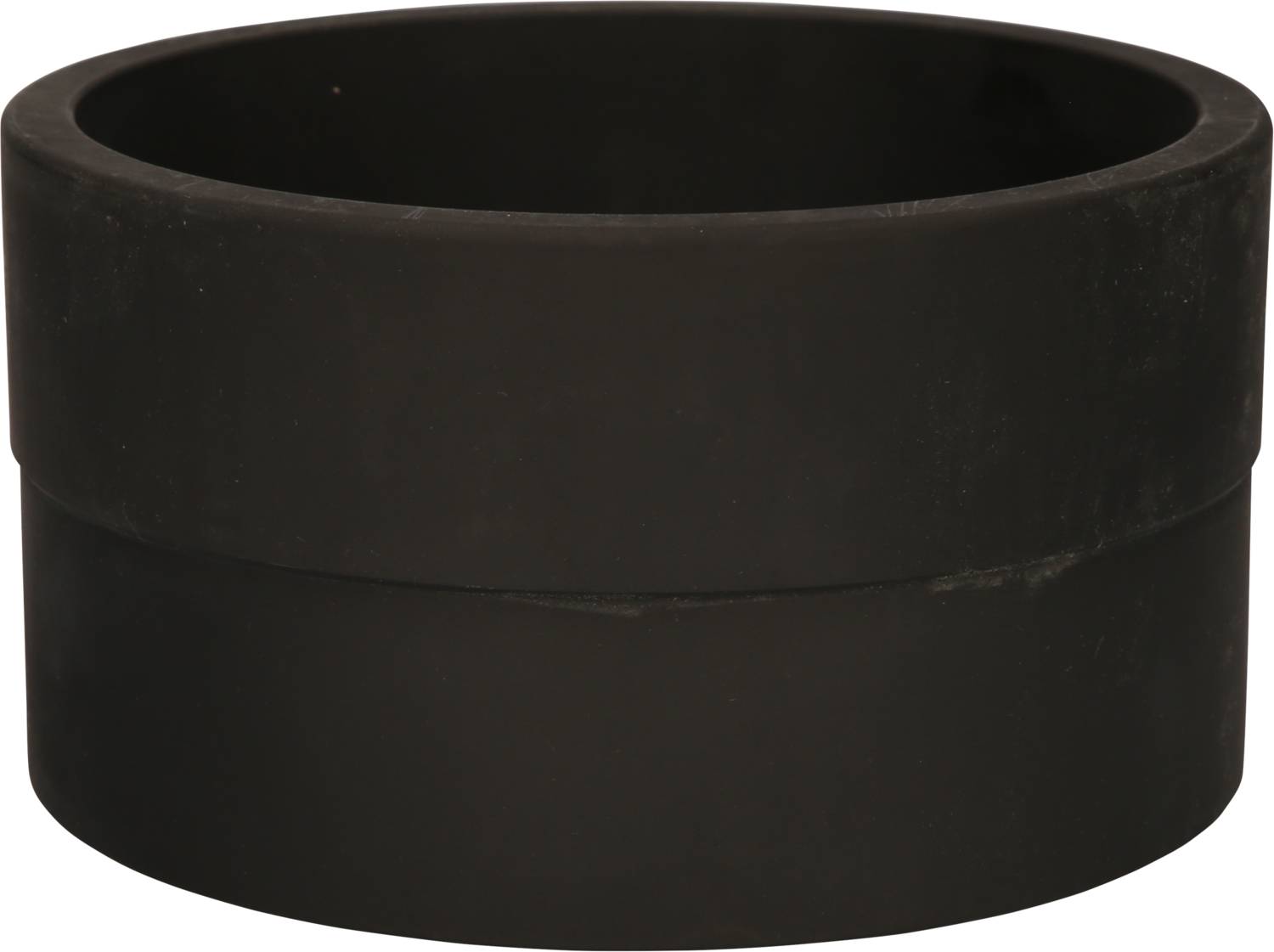 Czarny, cylindryczny pojemnik o gładkiej powierzchni.