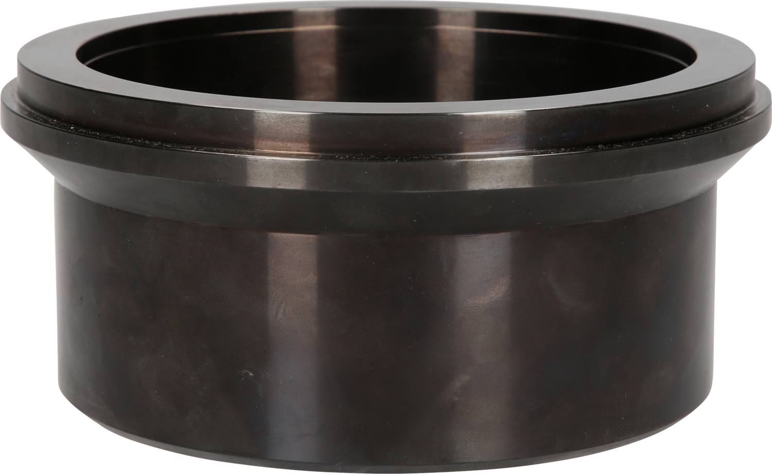 Czarny cylindryczny pojemnik z tworzywa sztucznego z płaską krawędzią, przeznaczony do zastosowań przemysłowych.