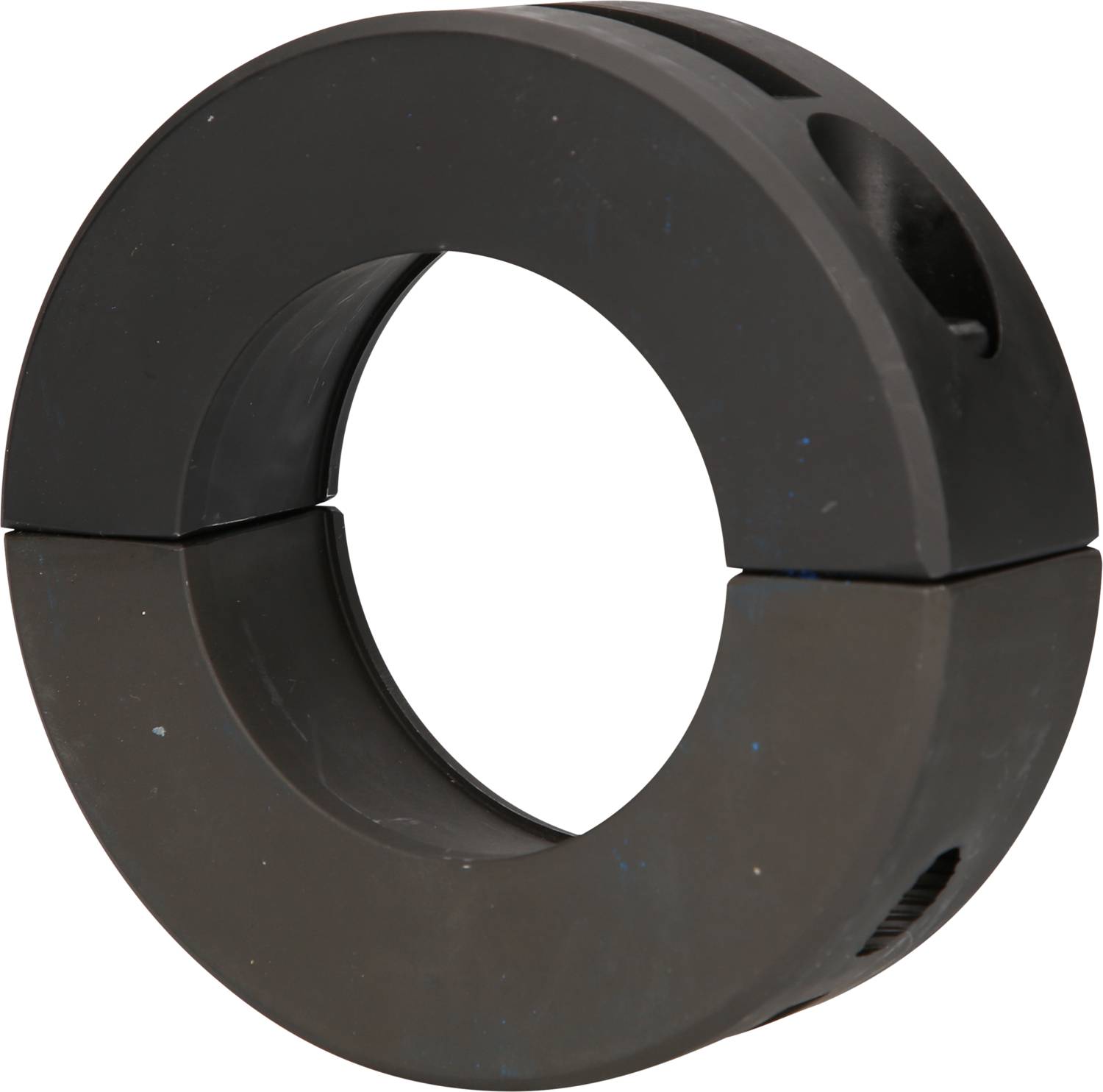 Dwuczęściowy, okrągły pierścień zaciskowy wykonany z czarnego metalu z otworami na śruby, stosowany do mocowania lub pozycjonowania wałów.