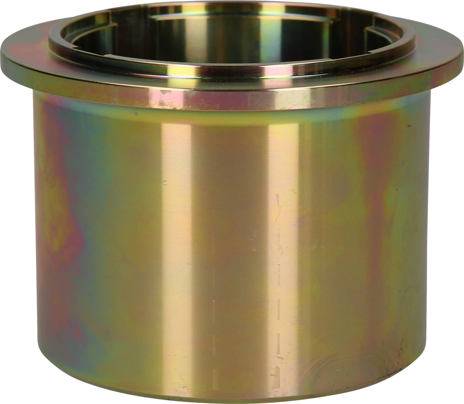 Metalowa tuleja z błyszczącą, tęczową powłoką, cylindryczna, otwarta od góry.