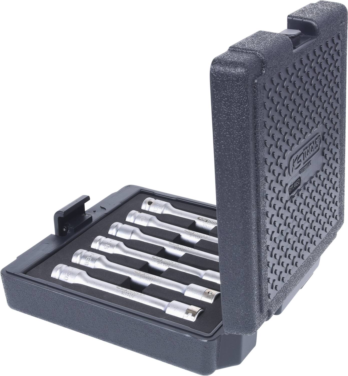 Sześcioczęściowy zestaw przedłużek w otwartej, czarnej plastikowej walizce. Idealny do prac mechanicznych.