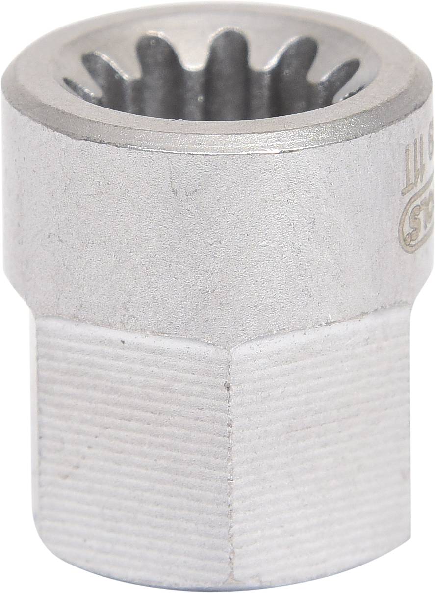 Srebrny, żłobkowany nasadowy klucz nasadowy o kształcie cylindrycznym, służący do odkręcania lub dokręcania nakrętek i śrub.