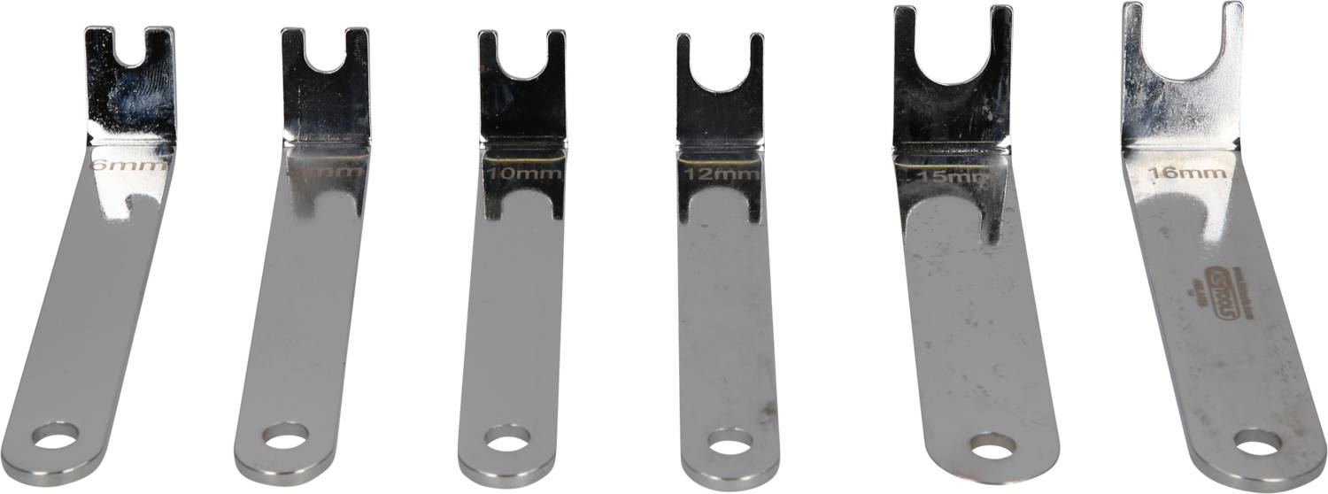 Sześć chromowanych kluczy płaskich o różnych rozmiarach od 8 mm do 16 mm, ułożonych obok siebie w rzędzie.