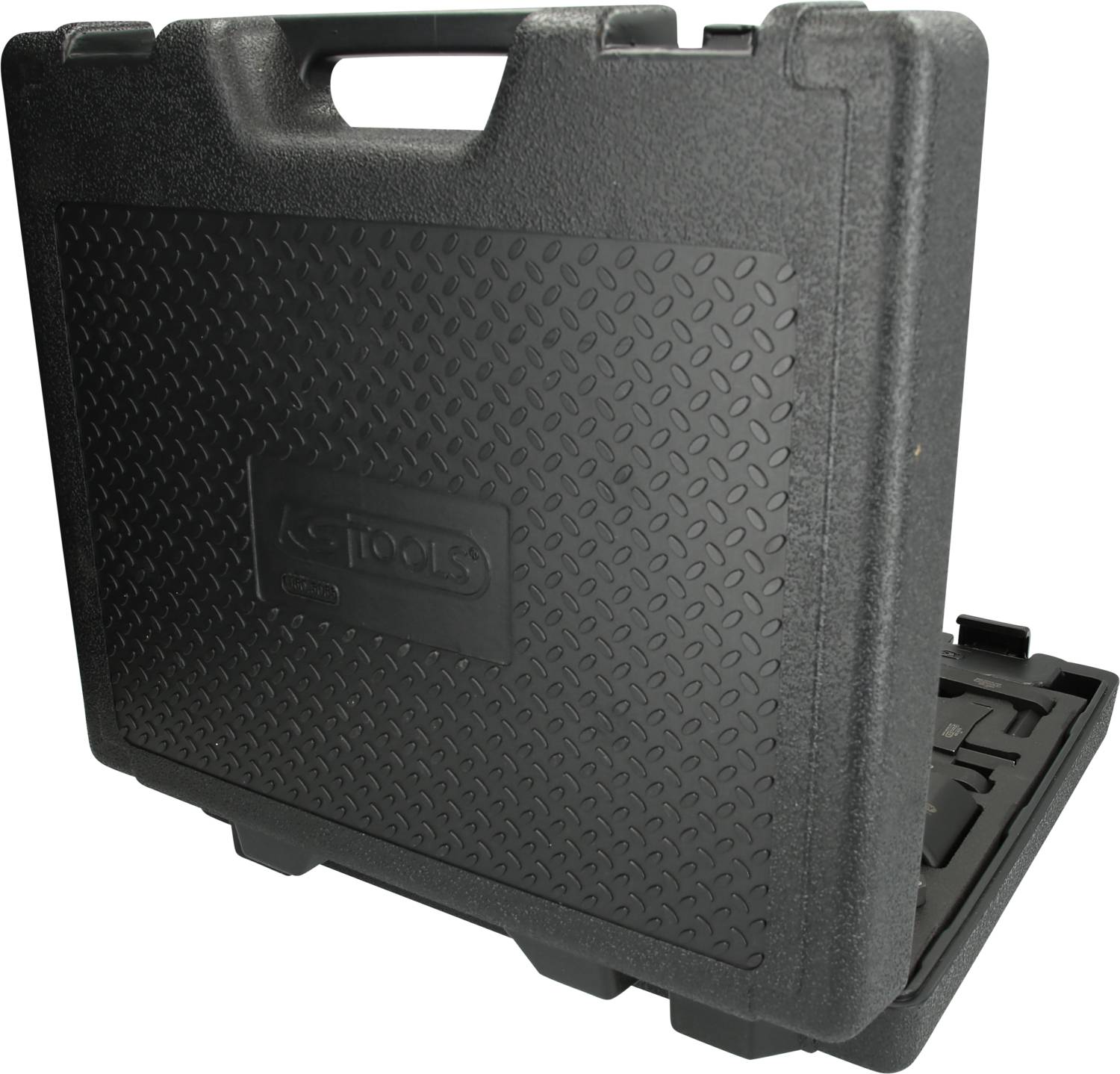 Czarny plastikowy kufer z uchwytem. Na przedniej stronie napis 'KS Tools'. Kufer może zawierać narzędzia.